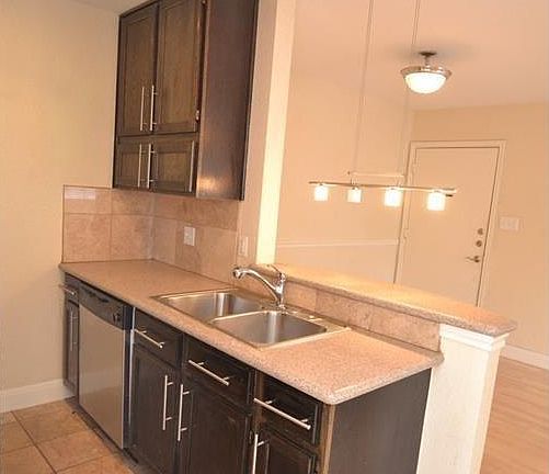 3rd image of 4308 Avenue A #115
