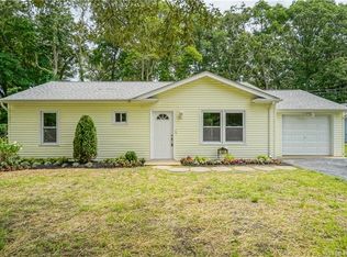 100 N Point Ct, Lanoka Harbor, NJ 08734