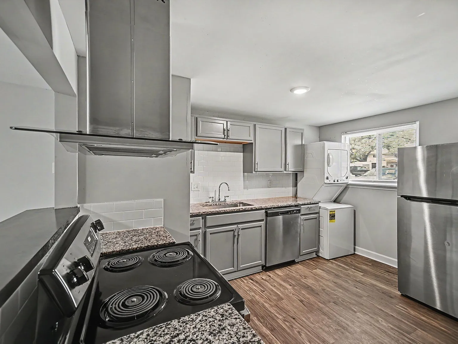 Skylark Point Apartments — Photo 2