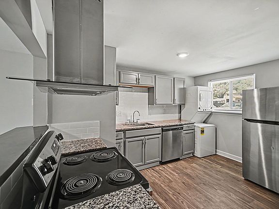 3rd image of 8230 Monroe Dr #8238-C