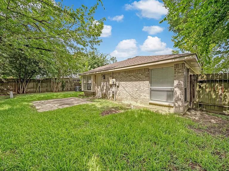 16906 Canary St — Photo 26