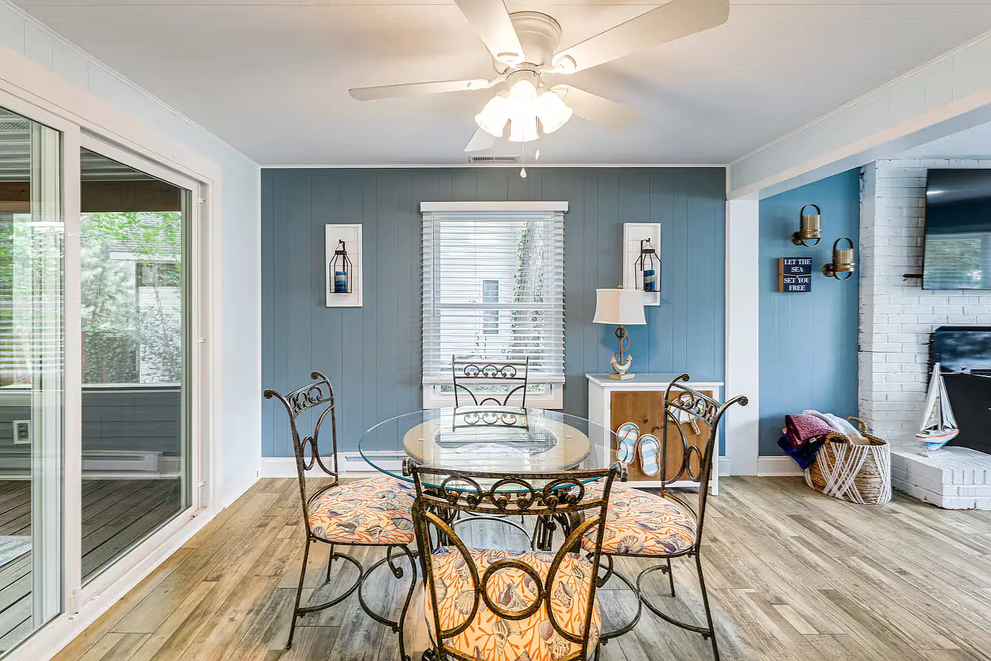 3 bed, 1.5 bath, 1104 sqft, $2,250 — Photo 4