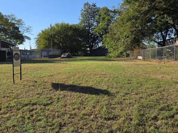 108 W Comanche St, Marlow, OK 73055