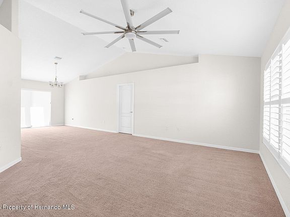 4th image of 2494 Caretta Ave