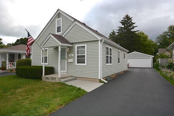 1st image of 613 Oakwood Ave