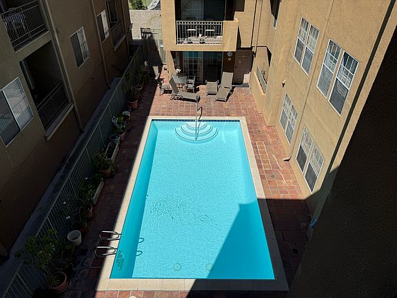 4th image of 4259 Fulton Ave APT 307