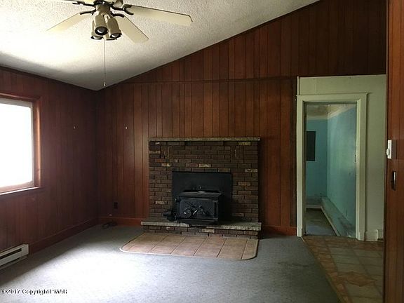 4th image of 2133 Rosemont Dr