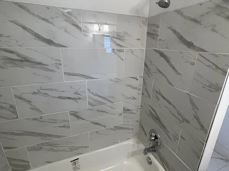 412 N Holly St — Photo 10