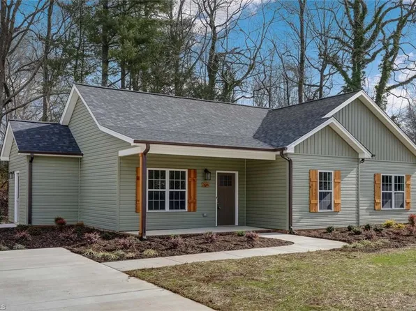 308 Pinedale Dr, Reidsville, NC 27320