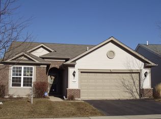 2659 Venetian Ln, Elgin, IL 60124