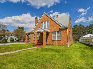 7424 Richmond Rd, Williamsburg, VA 23188