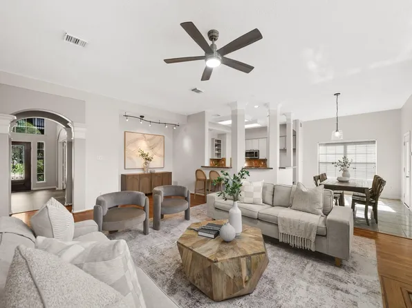 1602 Orlando St, Friendswood, TX 77546