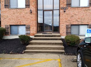 550 W Point Pleasant Cir, Fairfield, OH 45014