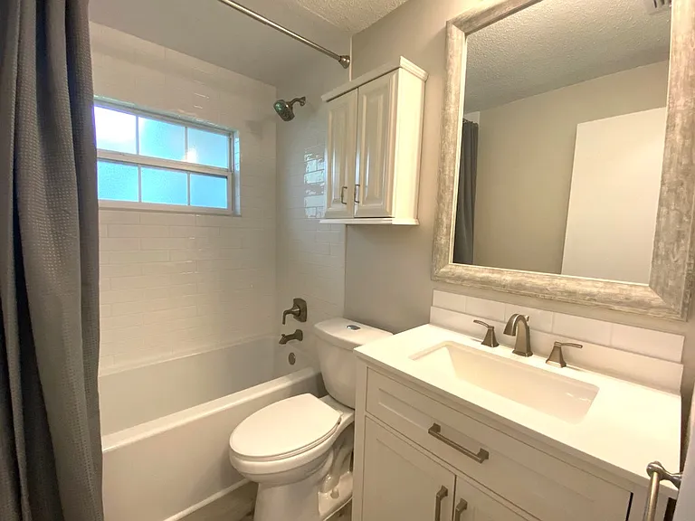 402 N Willow Ave — Photo 10