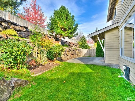 3rd image of 1125 235th Pl NE