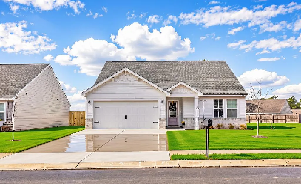 14447 Quail Rdg Rd — Photo 1