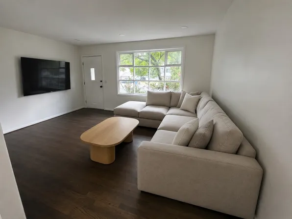 20 N New Prospect Rd, Jackson, NJ 08527