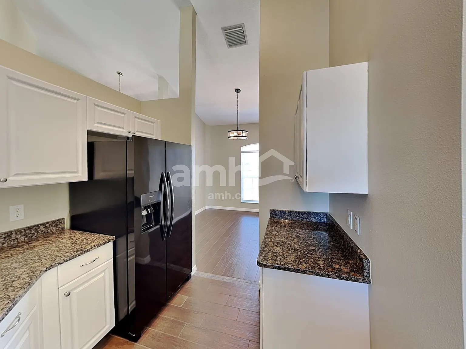 3 bed, 2.0 bath, 1787 sqft, $2,655 — Photo 4