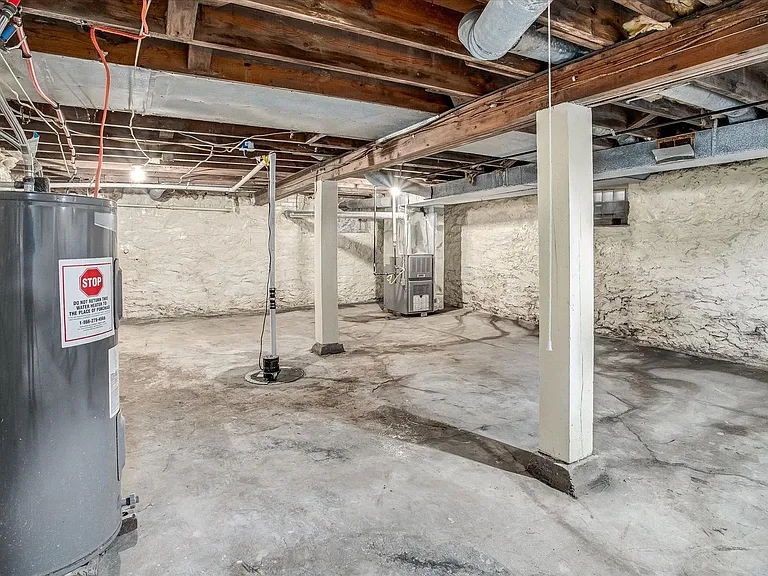 6210 Agnes Ave — Photo 24