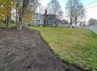 110 Market St, Amesbury, MA 01913