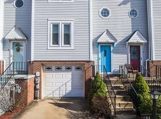 103 Abbey Ln, Pittsburgh, PA