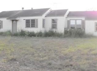 104 Haffey Rd, Refugio, TX 78377