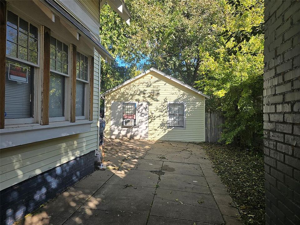 2nd image of 2141 NW 14th St