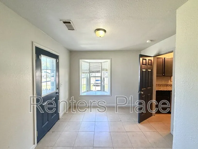 4308 E 4th Pl — Photo 7