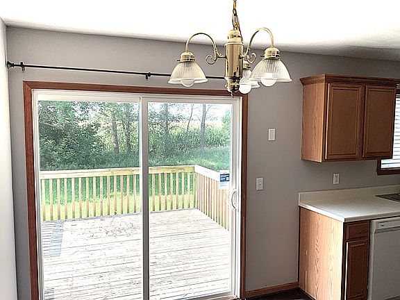 5th image of 5498 Bastian Blvd