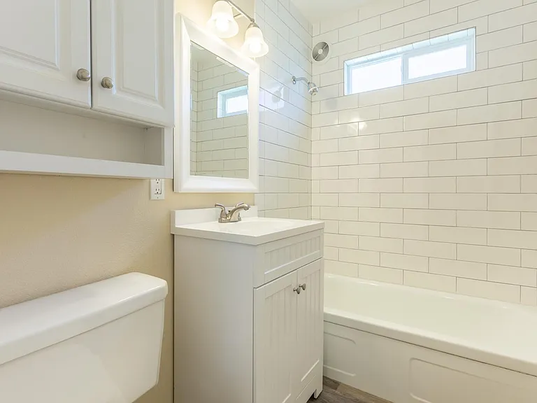 7852 SE 21st Ave — Photo 23