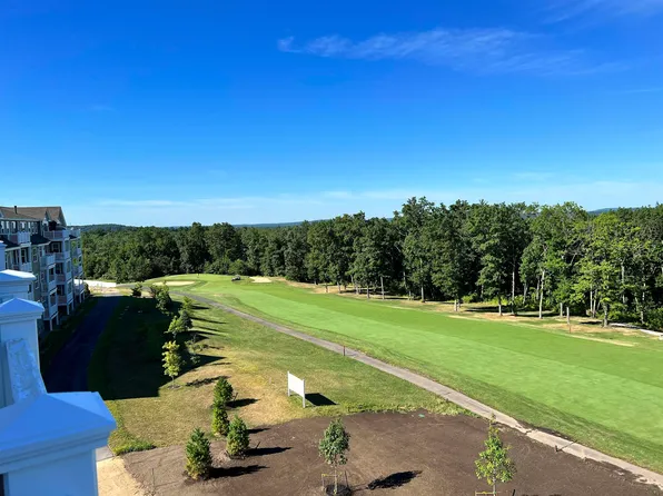 7 Longview Drive #404, Atkinson, NH 03811