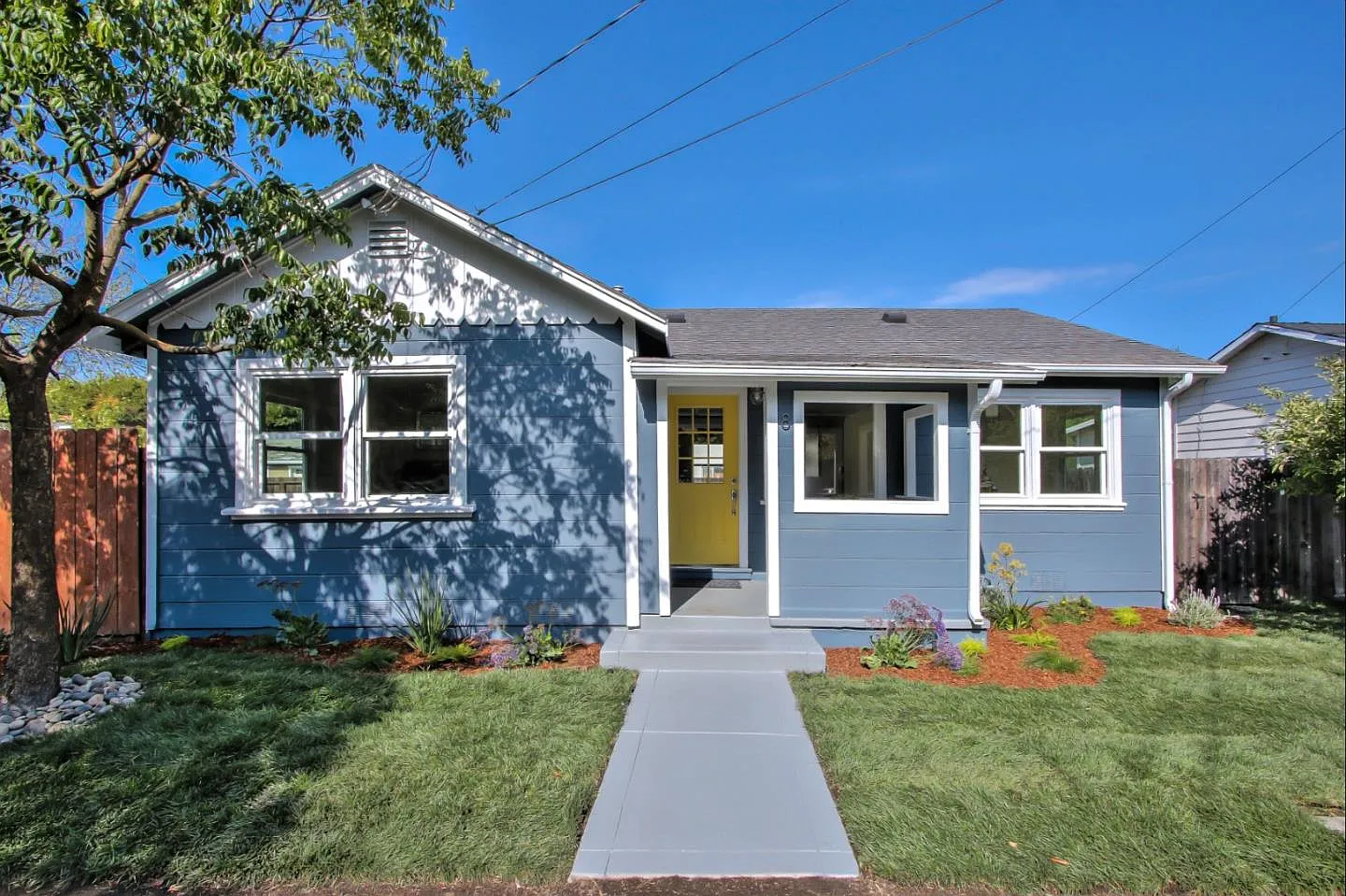 8 Clinton Ct photo 1