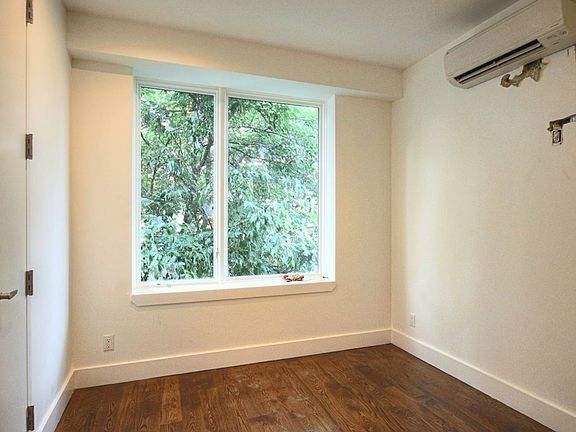 3rd image of 75 Green St #2I