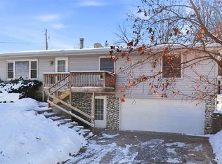 110 Northside Dr, West Branch, IA 52358