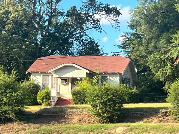 101 Clark St, Longview, TX 75601