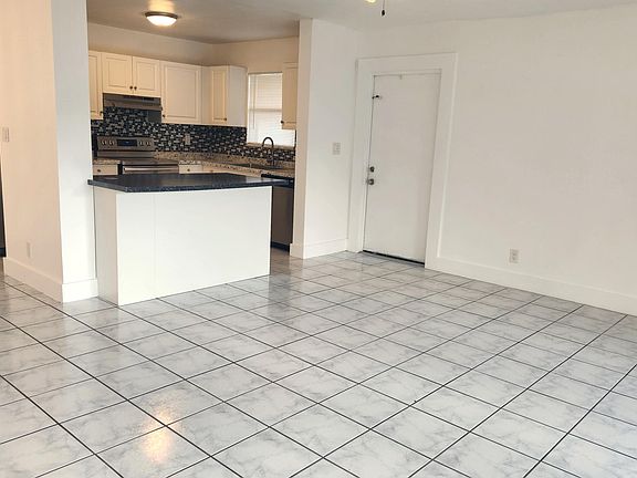 3rd image of 517 Dotterel Rd APT 31C