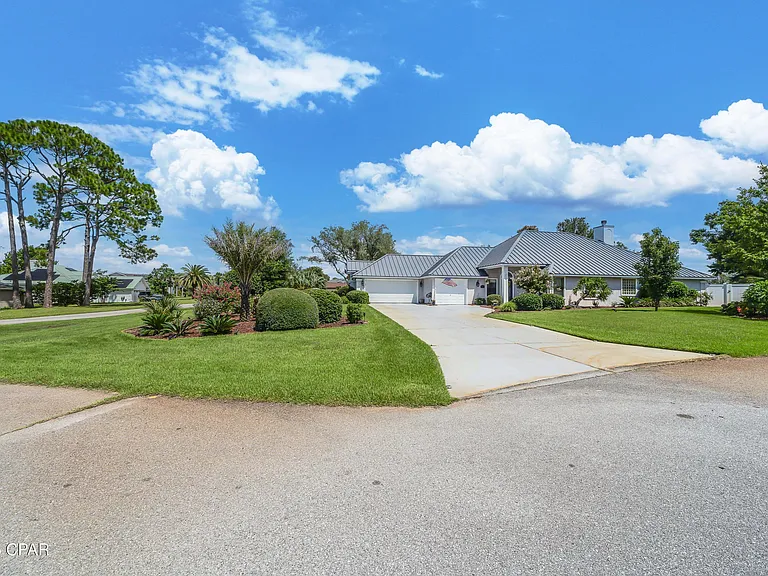 625 Amberjack Dr — Photo 5