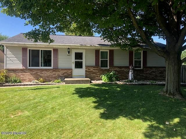 1st image of 4681 Flying Eagle Dr SE