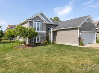 3787 Timberlake Ct SE, Kentwood, MI 49512