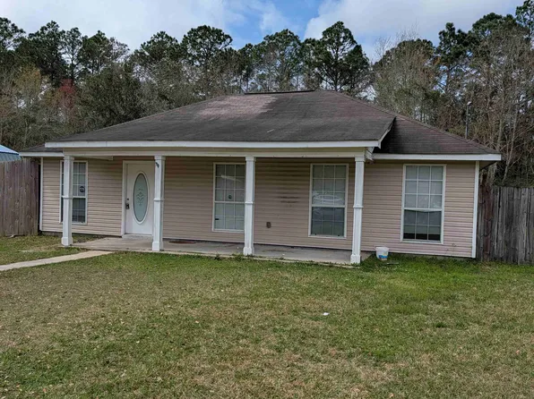 9305 Martin Ave, Vancleave, MS 39565