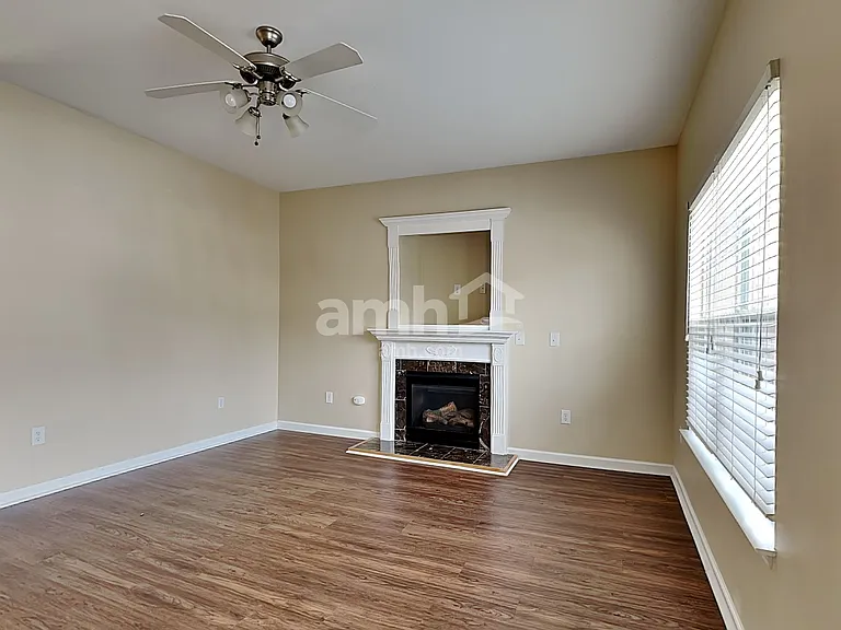 407 Windham Ct — Photo 7