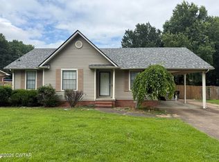 852 Pennell Ln, Dyersburg, TN 38024