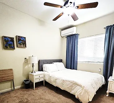 1 bed, 1.5 bath, 110 sqft, $770 — Photo 3
