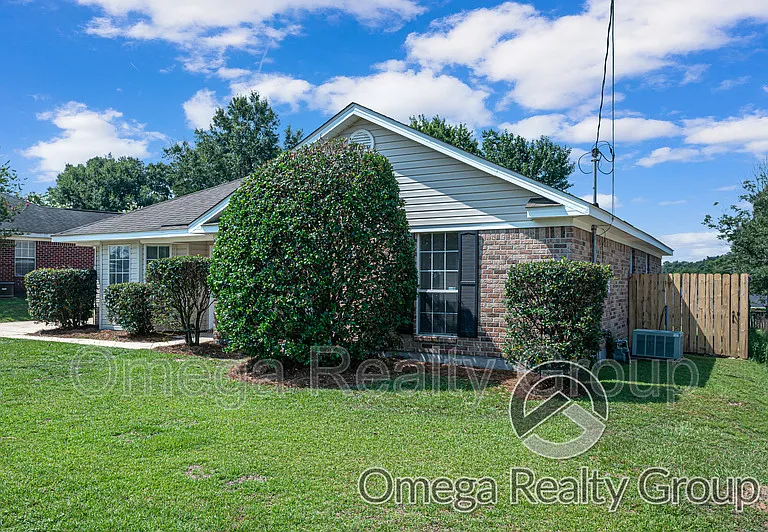 1509 Homestead Dr — Photo 4