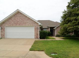 2917 Karen Dr, Bedford, TX 76021