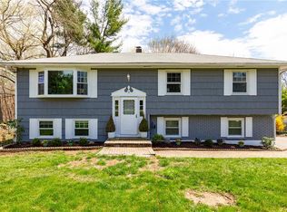 12 N Ross Dr, Yorktown Heights, NY 10598