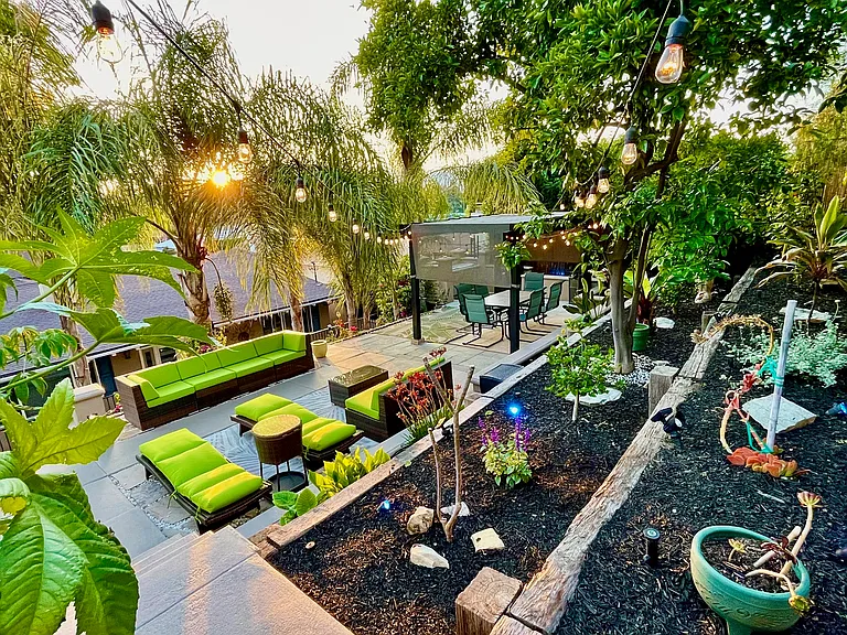 Private patio with 4 tiers and colored lights, new patio furniture, BBQ, fire pit