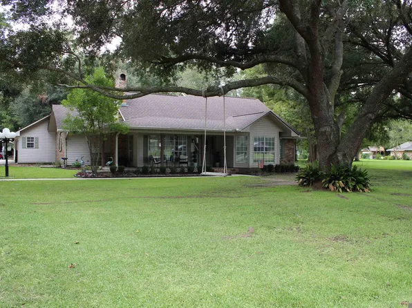 10310 Belle View Dr, New Roads, LA 70760