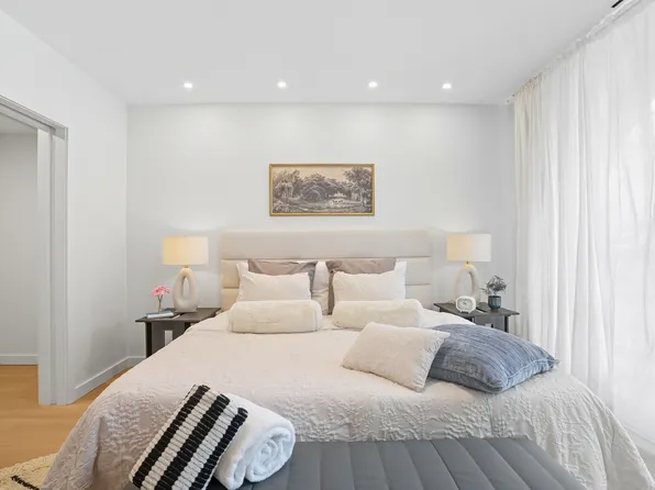 19 North Henry Street image 25 of 37