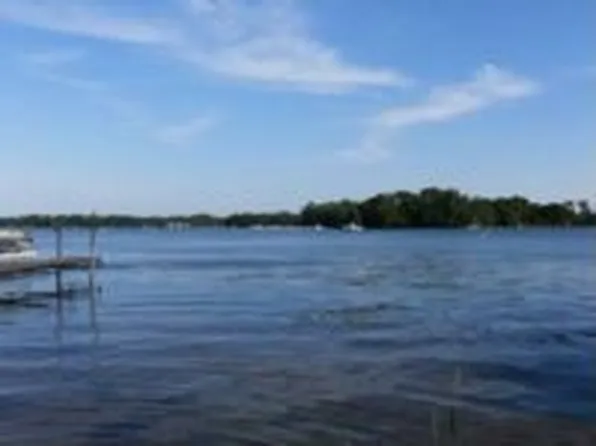 4548 Highway 61, White Bear Lake, MN 55110